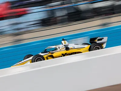 Josef Newgarden voa no fim e vence a Etapa de Phoenix da Indy; Collet é 19º