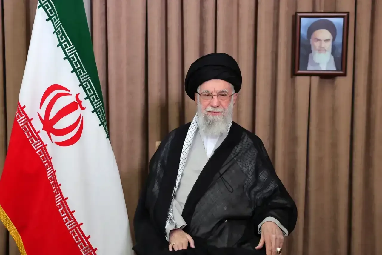 Após morte do aiatolá Ali Khamenei, Irã escolhe novo líder supremo