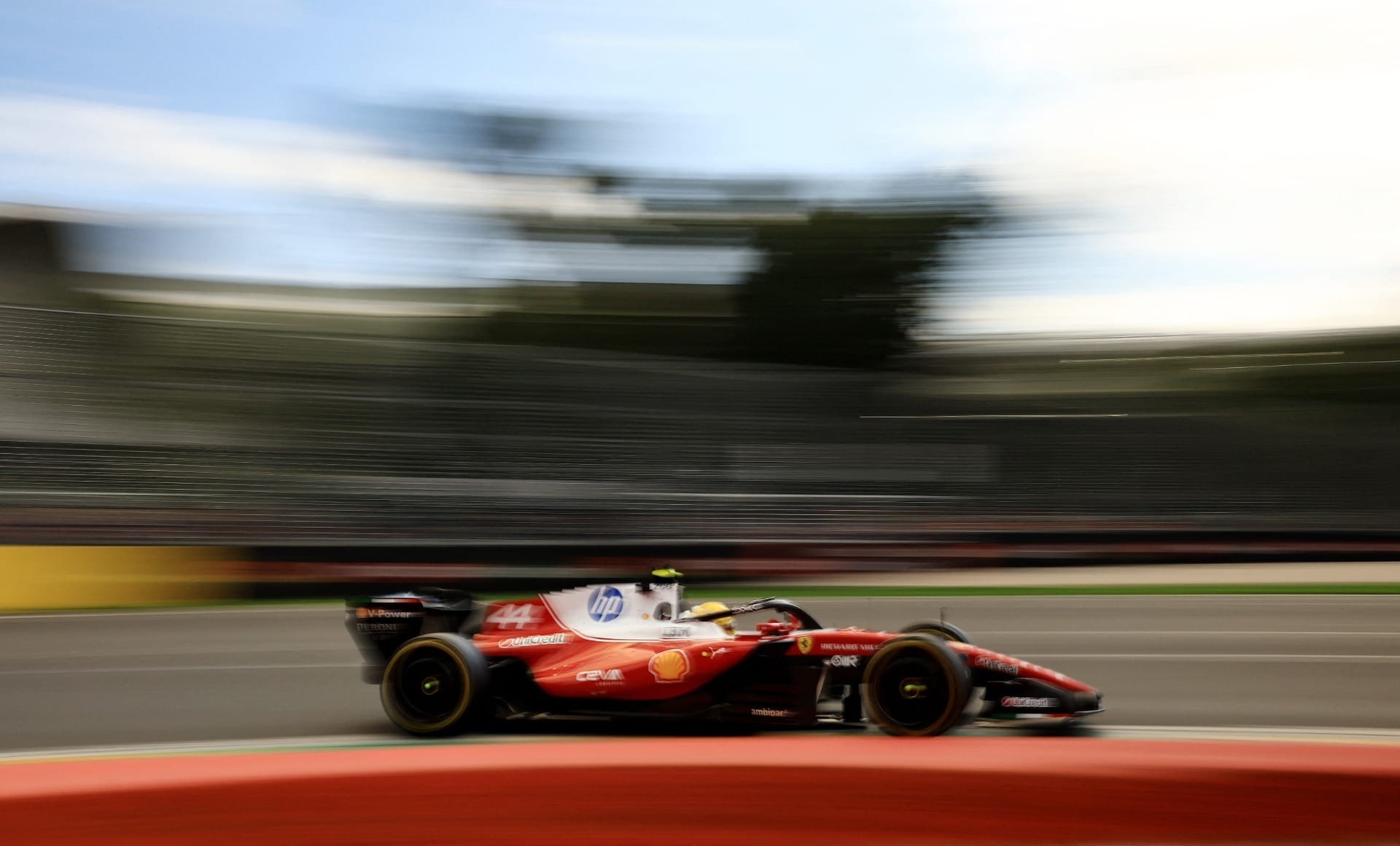 Ferrari fecha plano para 2026 e avança no projeto de 2027; entenda