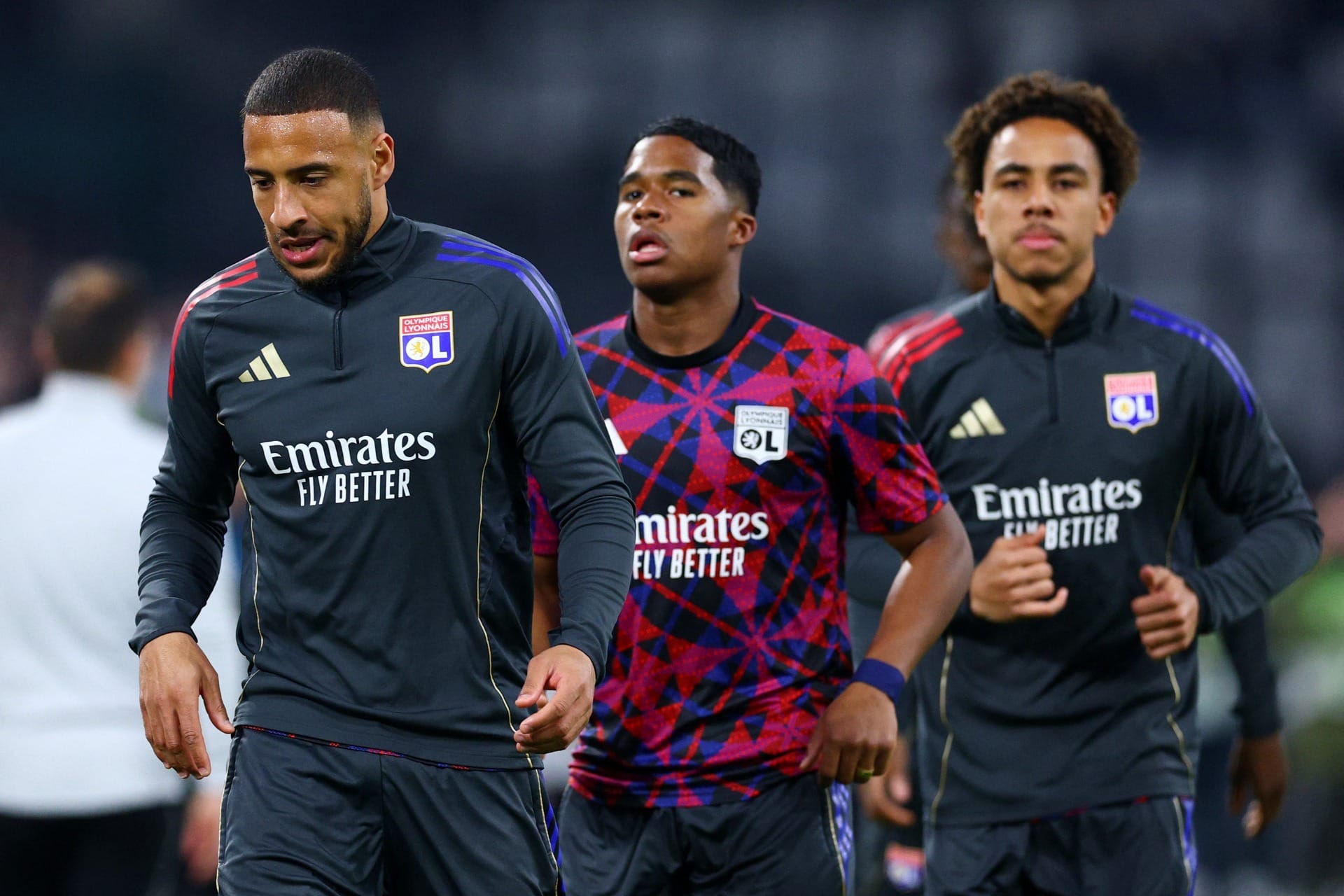 Técnico do Lyon explica reserva de Endrick e projeta estreia na Liga Europa