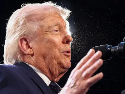 Donald Trump dá novo prazo para Irã aceitar acordo de paz