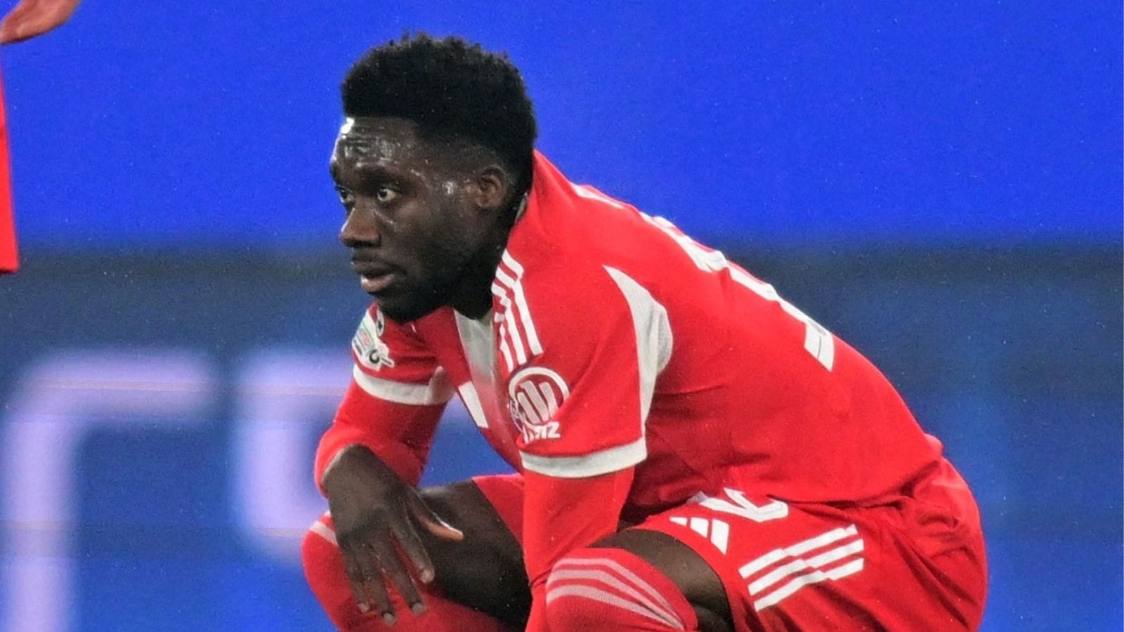 Craque do Canadá, Alphonso Davies tem lesão na coxa e preocupa para a Copa