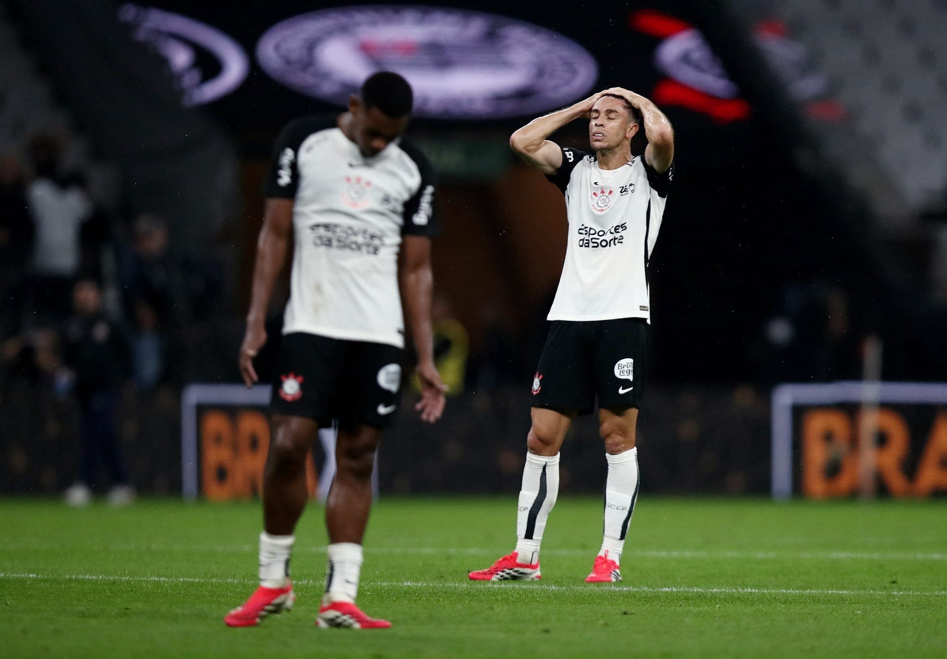 Gabriel Paulista lamenta derrota: "Corinthians não pode perder esses jogos"