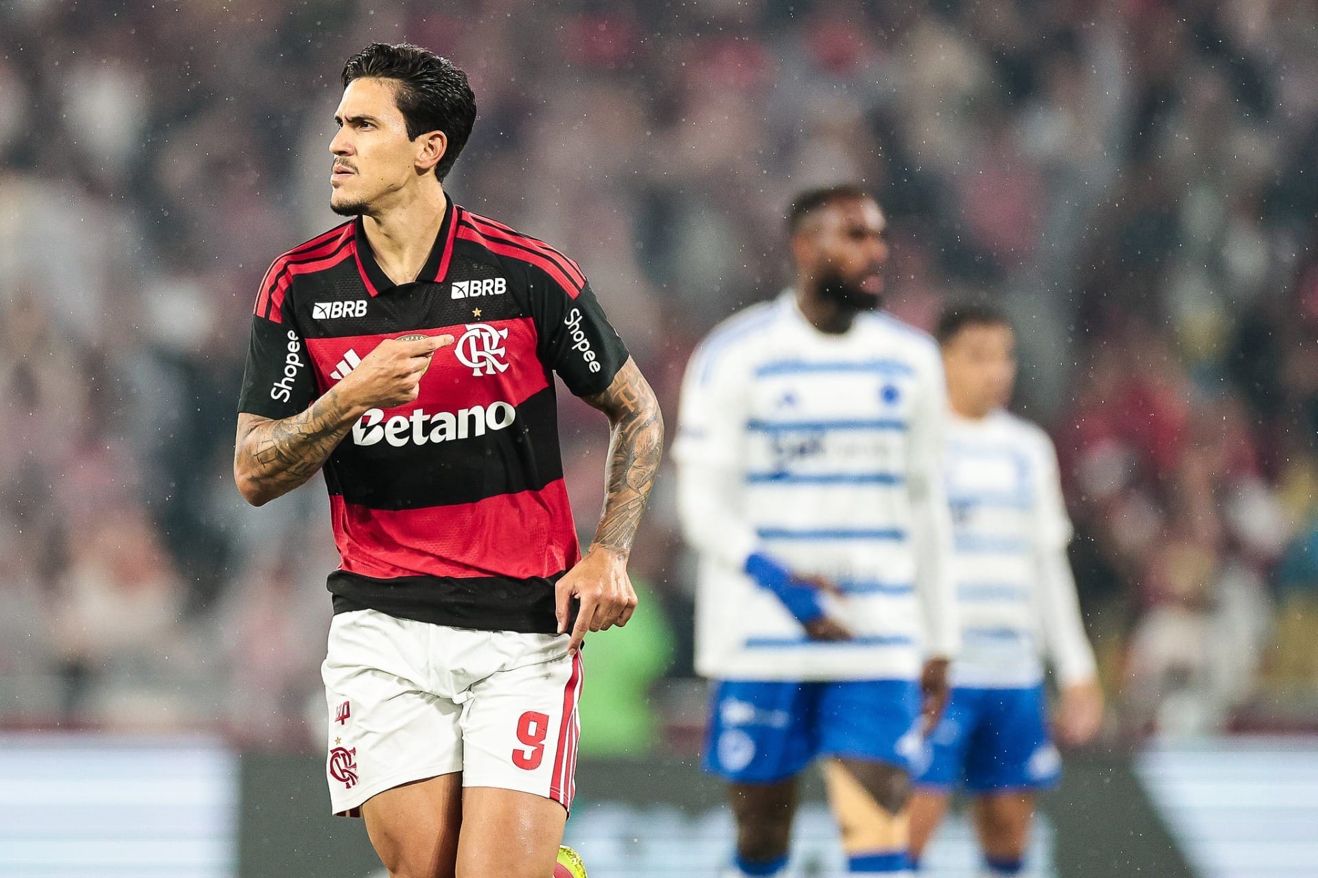 Flamengo vence no reencontro de Leonardo Jardim com Cruzeiro