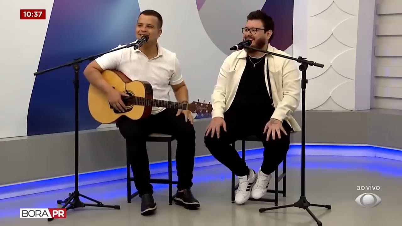 Conheça Léo e Luan, dupla sertaneja que viralizou em Curitiba