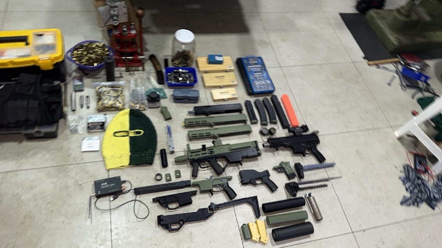 Esquema de armas impressas em 3D é alvo de operação da Polícia Civil