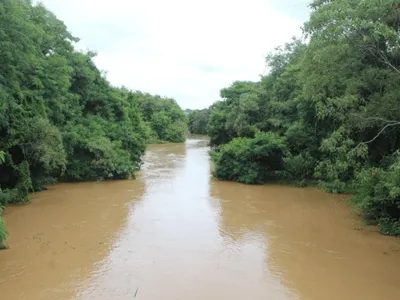 Monte Mor: Rio Capivari transborda e pontes são interditadas após chuvas