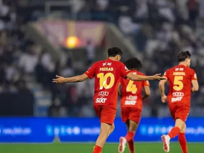 Al Qadsiah marca dois nos acréscimos e vence o Al Ahli pela Liga Saudita