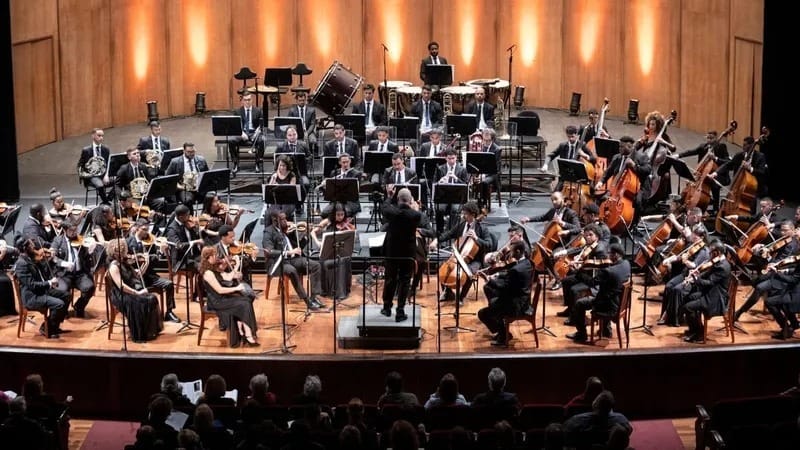 Orquestra Sinfônica Jovem do Rio abre Temporada 2026 no Theatro Municipal