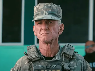 Sean Penn vence o Oscar e falta à cerimônia para ir à Ucrânia; entenda