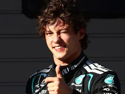 Antonelli comemora recorde e fim de tabu da F1: "Muito feliz"