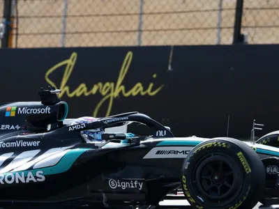 Russell fica na frente das Ferraris e vence corrida sprint do GP da China