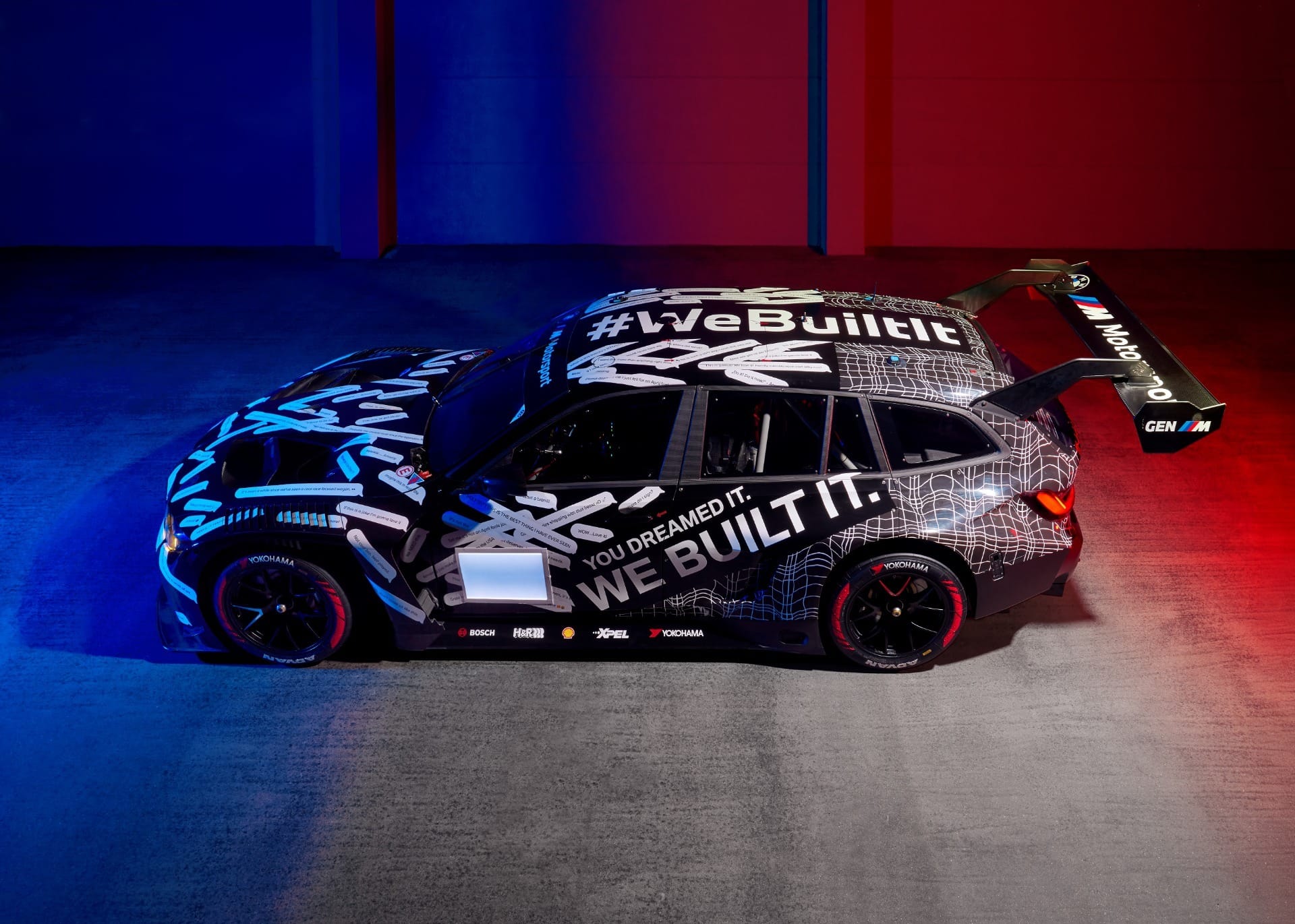 BMW transforma piada de 1º de abril e leva M3 para 24 Horas de Nürburgring