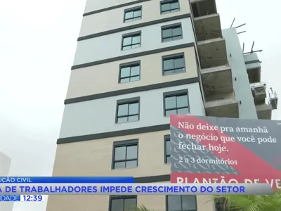 Falta de mão de obra qualificada trava obras e encarece construção no PR