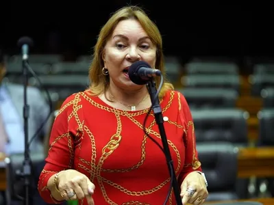 INSS: PF mira deputada Gorete Pereira em nova fase da Operação Sem Desconto