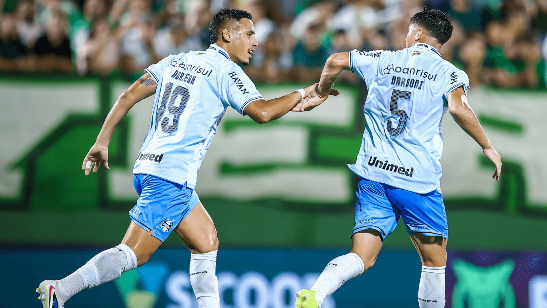 Grêmio x Vitória: onde assistir ao vivo, horário, escalações e odds