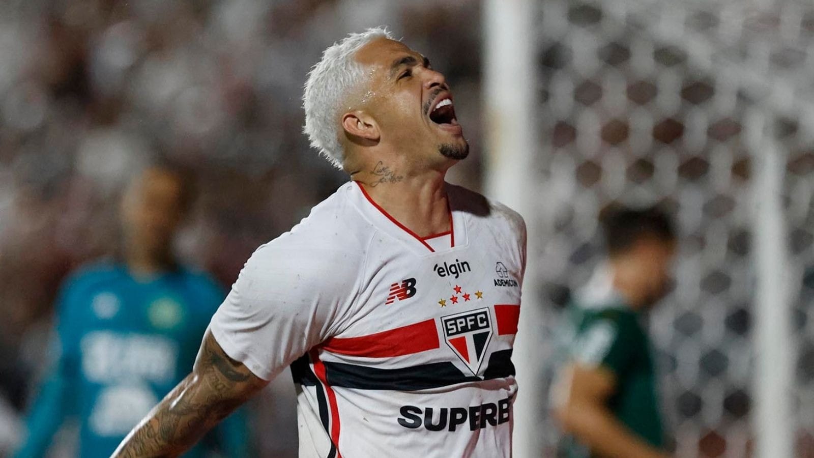 Desfalcado, São Paulo busca manter a liderança; veja a provável escalação