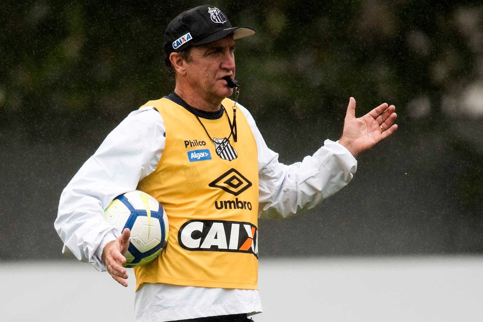 Presidente do Santos explica contratação de Cuca para substituir Vojvoda