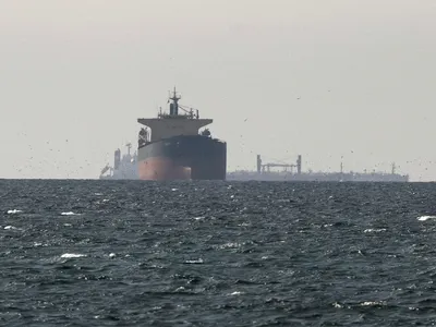 Europeus e Japão condenam ataques do Irã e pedem reabertura total de Ormuz