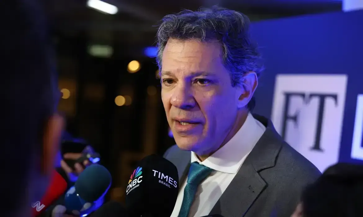 Haddad deixa Fazenda para disputar governo de São Paulo com apoio de Lula