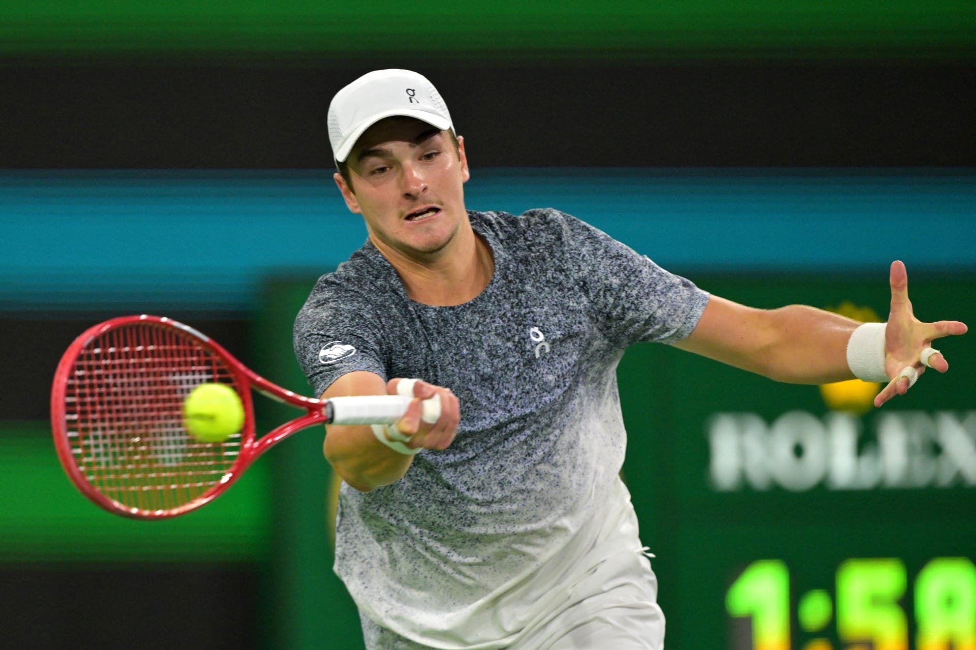 João Fonseca faz bom jogo, mas é eliminado por Carlos Alcaraz no Miami Open
