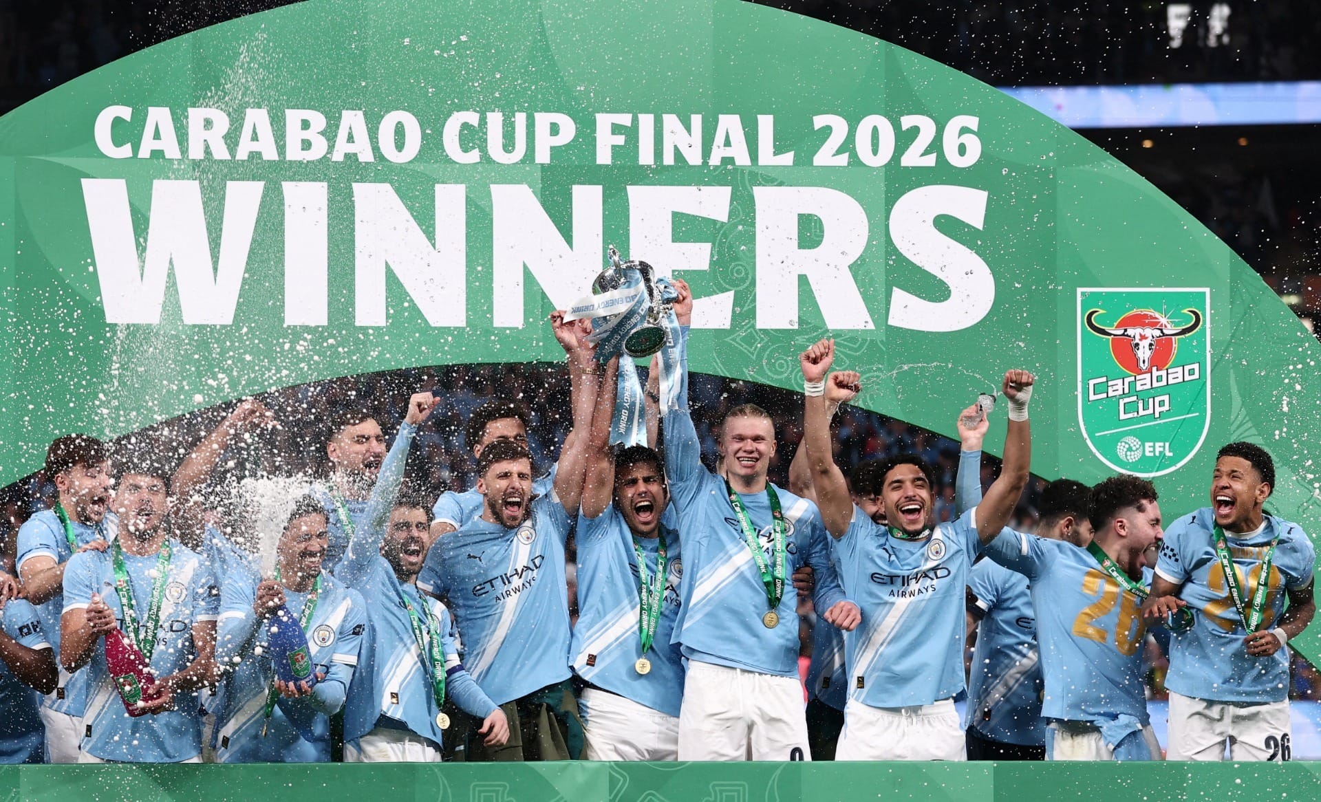 Manchester City vence Arsenal e é campeão da Copa da Liga Inglesa