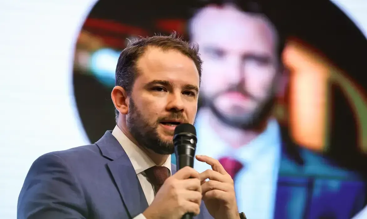 Dario Durigan: novo ministro da Fazenda de Lula e seus desafios