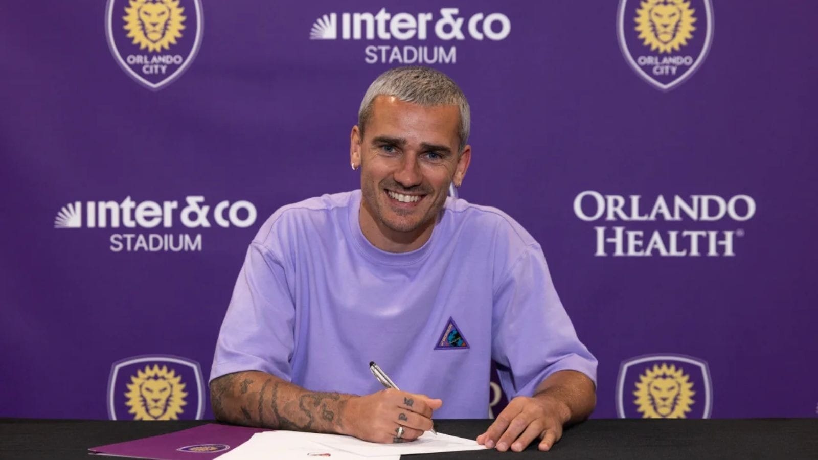 Atlético de Madrid confirma saída de Griezmann para o Orlando City