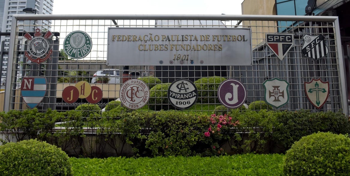 Clubes convocam reunião na Federação Paulista após veto às bets