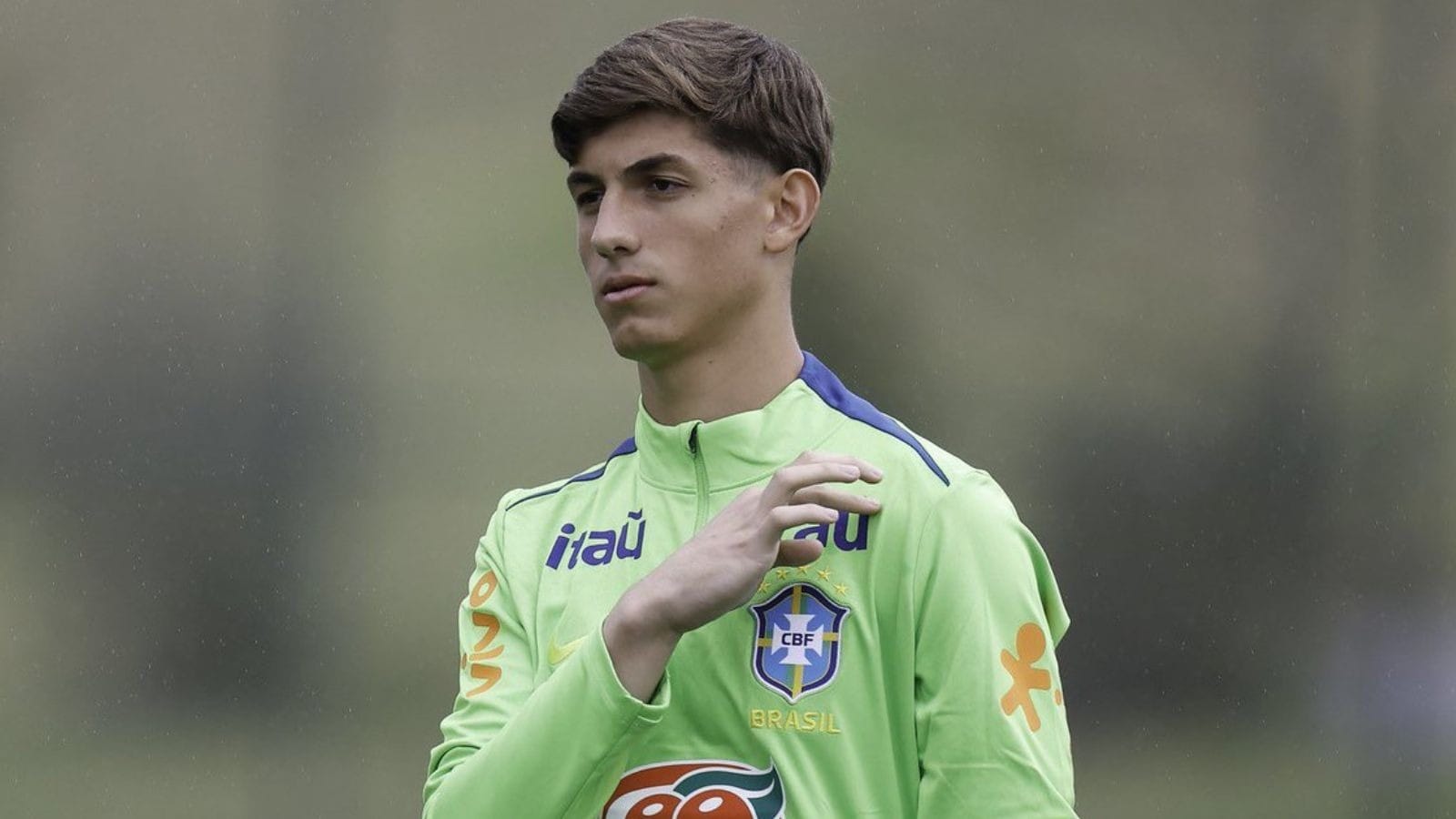 Conheça o goleiro do Flamengo convocado para os treinos da Seleção na Copa