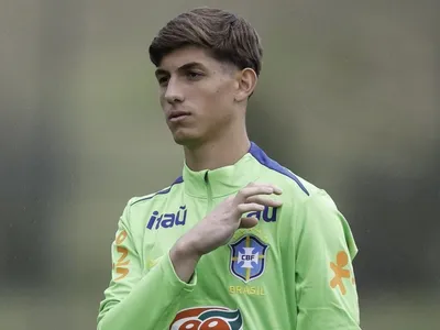 Conheça o goleiro do Flamengo convocado para os treinos da Seleção na Copa