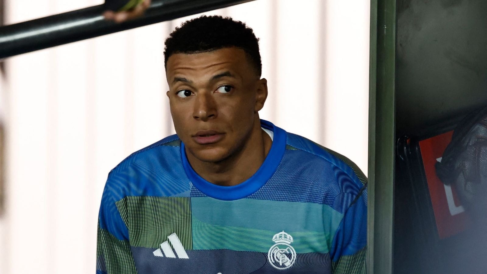Joelho errado: Médicos do Real teriam errado em lesão de Mbappé; entenda