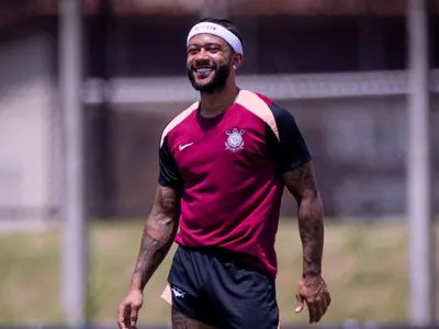 Quando Memphis Depay volta a jogar pelo Corinthians? Veja previsão