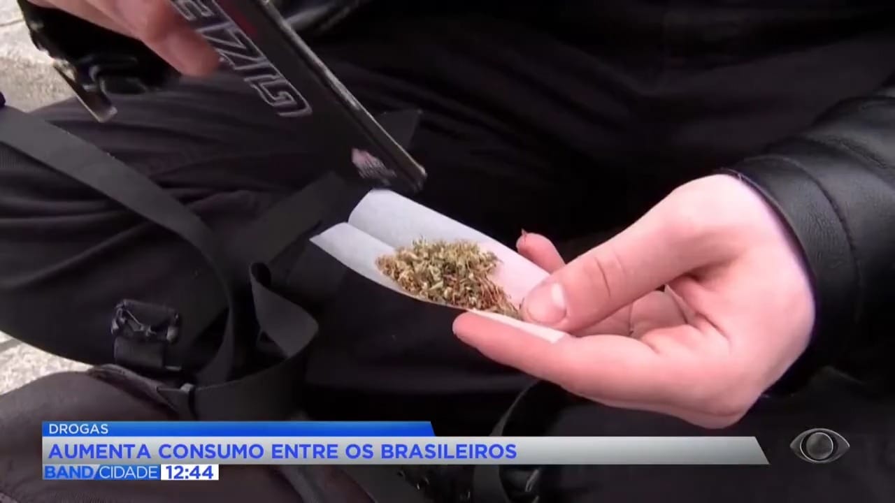 Maconha: 1 em cada 6 brasileiros já experimentou, diz levantamento
