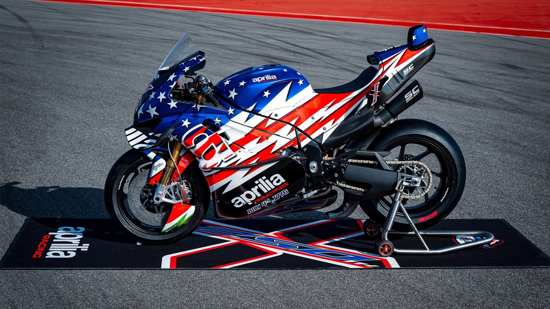 Aprilia lança X 250TH com tecnologia de MotoGP e freios de carbono