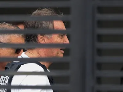 STF dá 20 dias para PGR se manifestar sobre revisão criminal de Bolsonaro