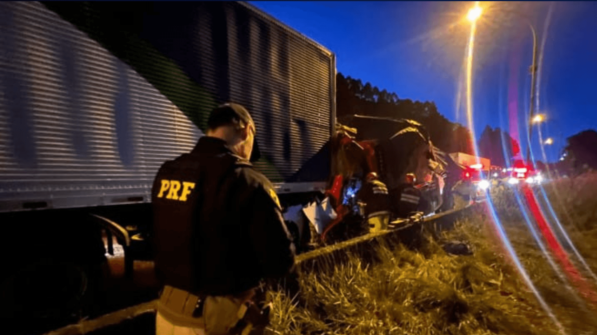 Acidente na BR-116 deixa três mortos e ferido em Campina Grande do Sul