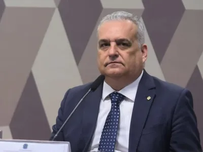 Parlamentares denunciam relator da CPI do INSS à PF por estupro