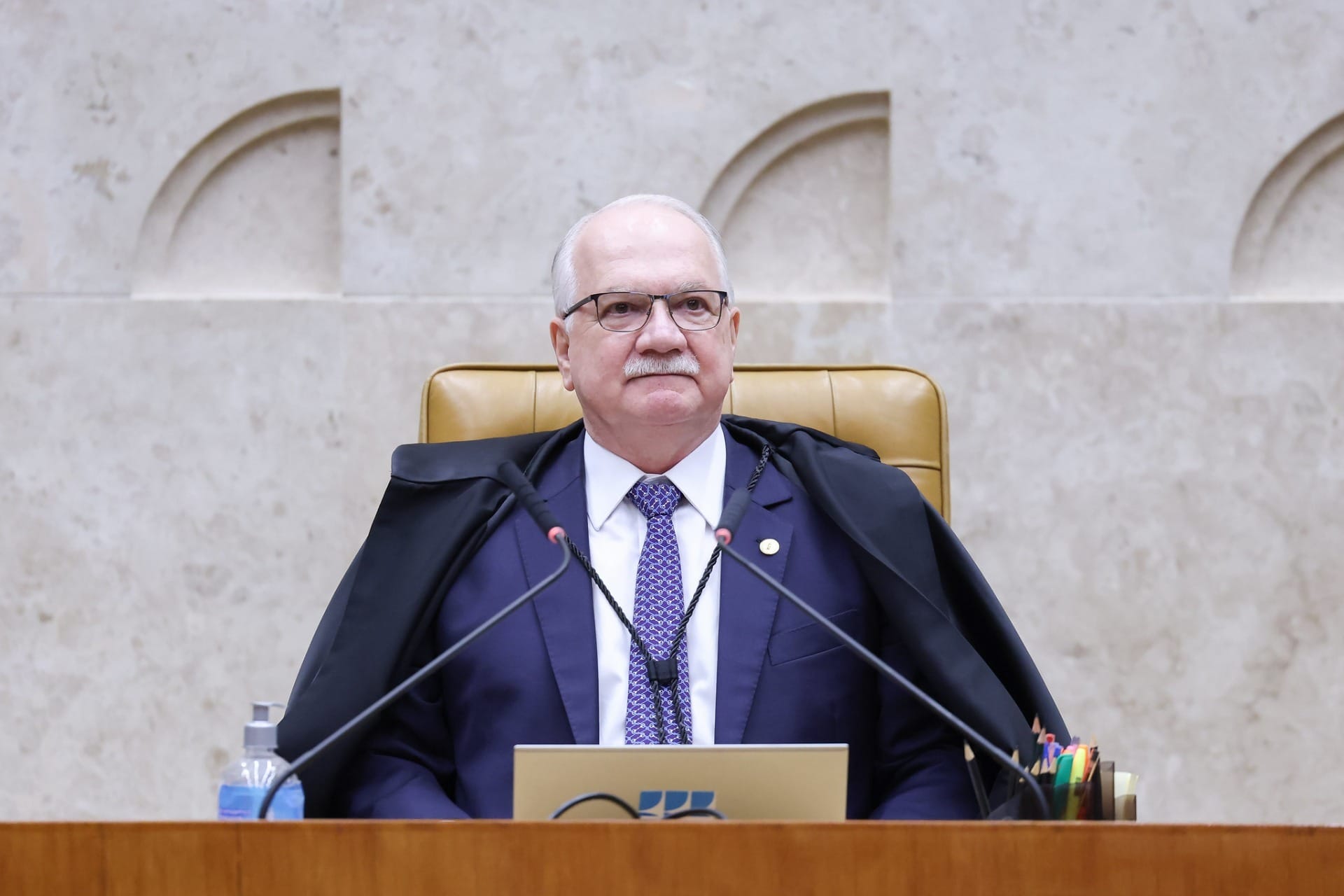 Fachin rechaça ataque de Milei a Moraes em convenção do PL: 'Desrespeitoso'