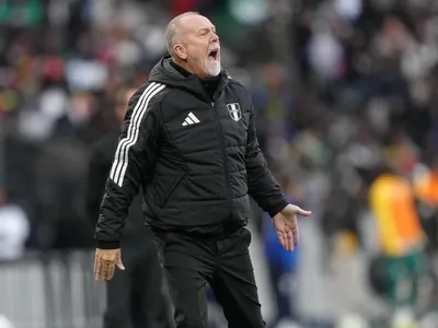 Na estreia de Mano Menezes, Peru não joga bem e perde para Senegal