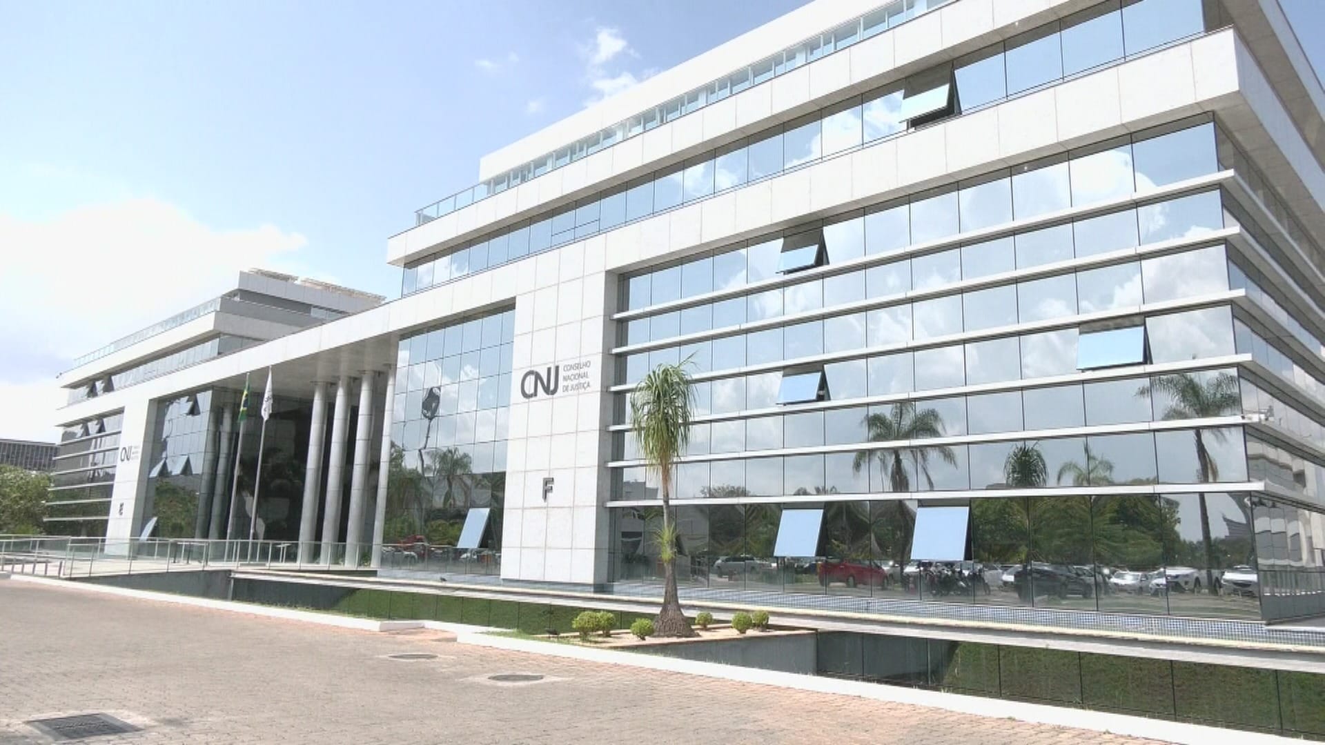 CNJ afasta ex-juíza da Lava Jato por dois anos; entenda - QTU Questões do Universo