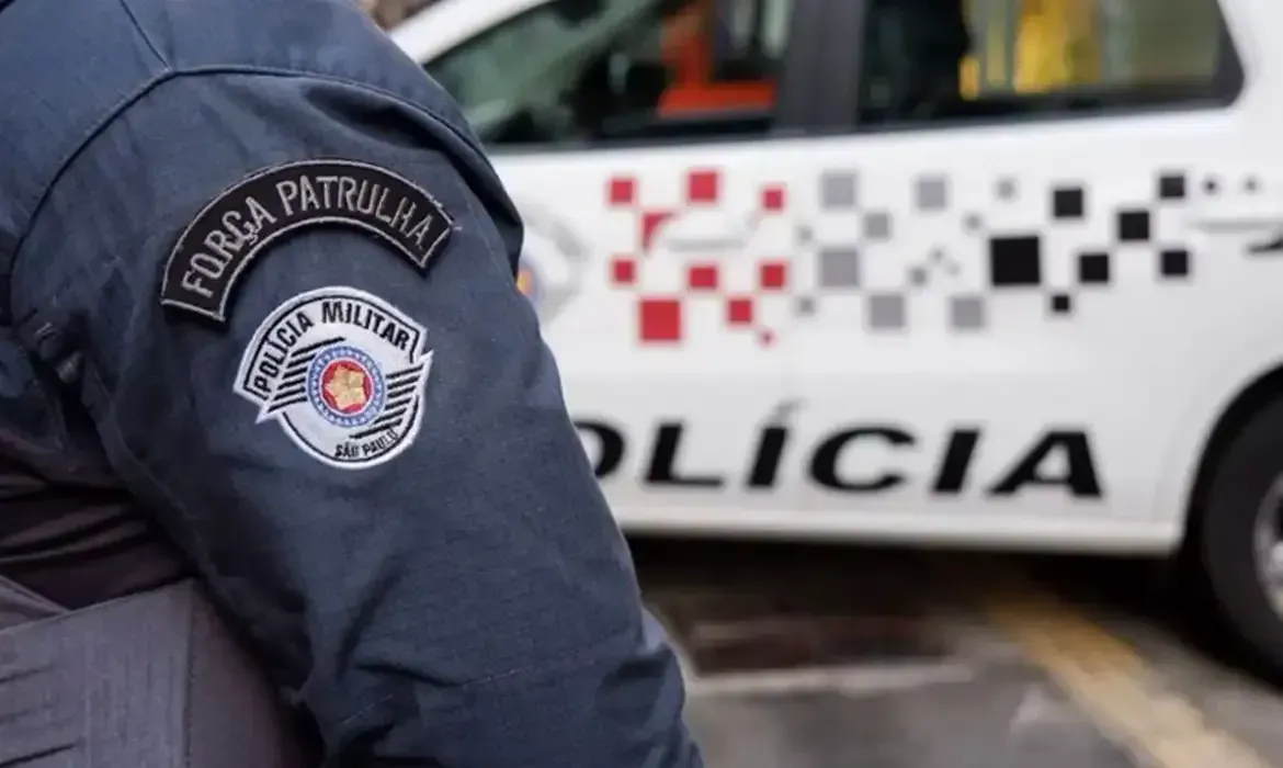 Homem é preso por cárcere, ameaça e tráfico após manter mulher trancada