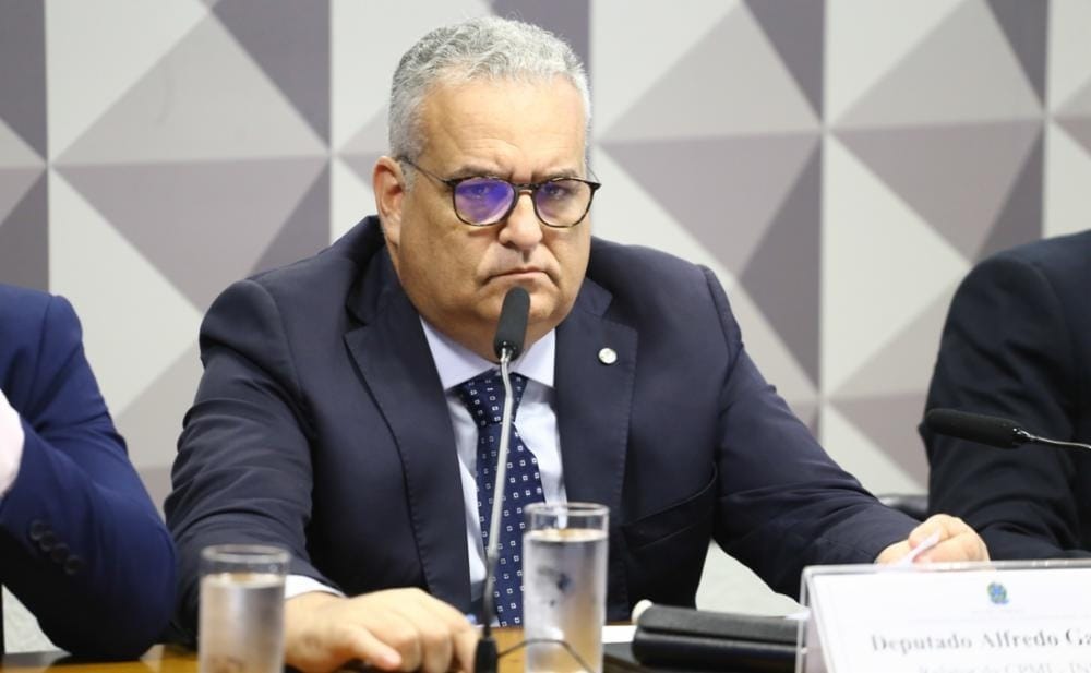 TSE determina que vice de Flávio apague vídeo com acusação contra Lula