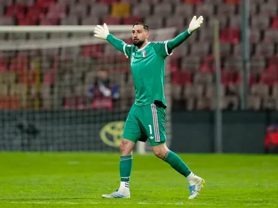 Veja seleção de astros que estão fora da Copa, com Donnarumma e Lewandowski