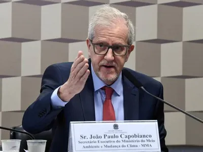 Braço direito de Marina, João Paulo Capobianco, assume o Meio Ambiente