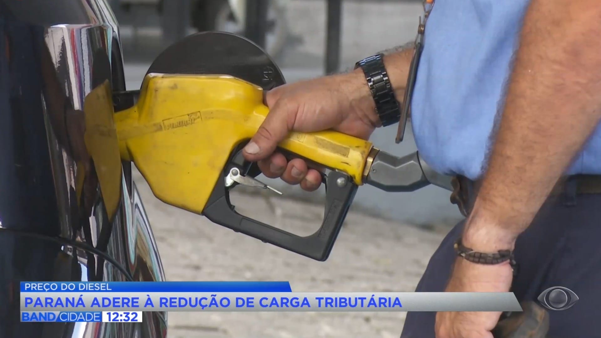 Paraná adere a plano federal e reduz preço do diesel