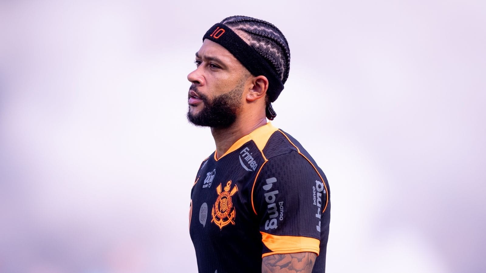 Corinthians deve R$ 42 milhões a Memphis Depay; veja detalhes