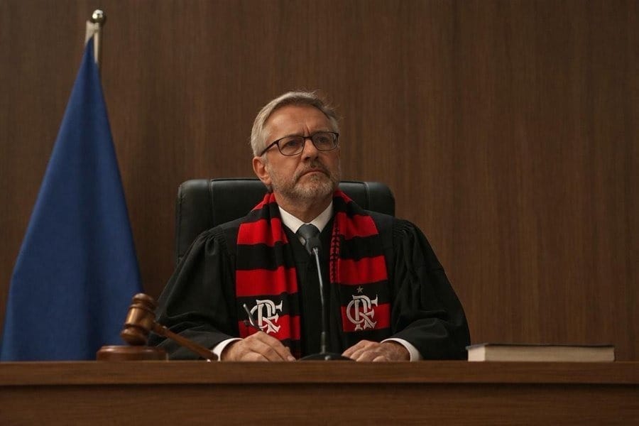 Almería rebate Flamengo sobre dívida de Lázaro e faz post irônico