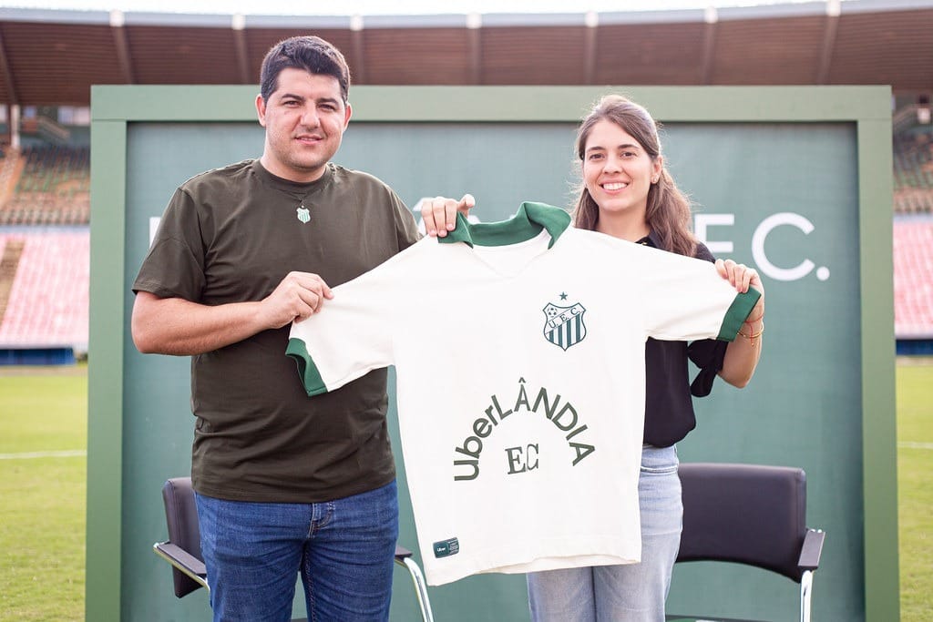 Clube está lançando camisa retrô para celebrar acordo (Imagem: Giovanni Mendes/Uberlândia EC)