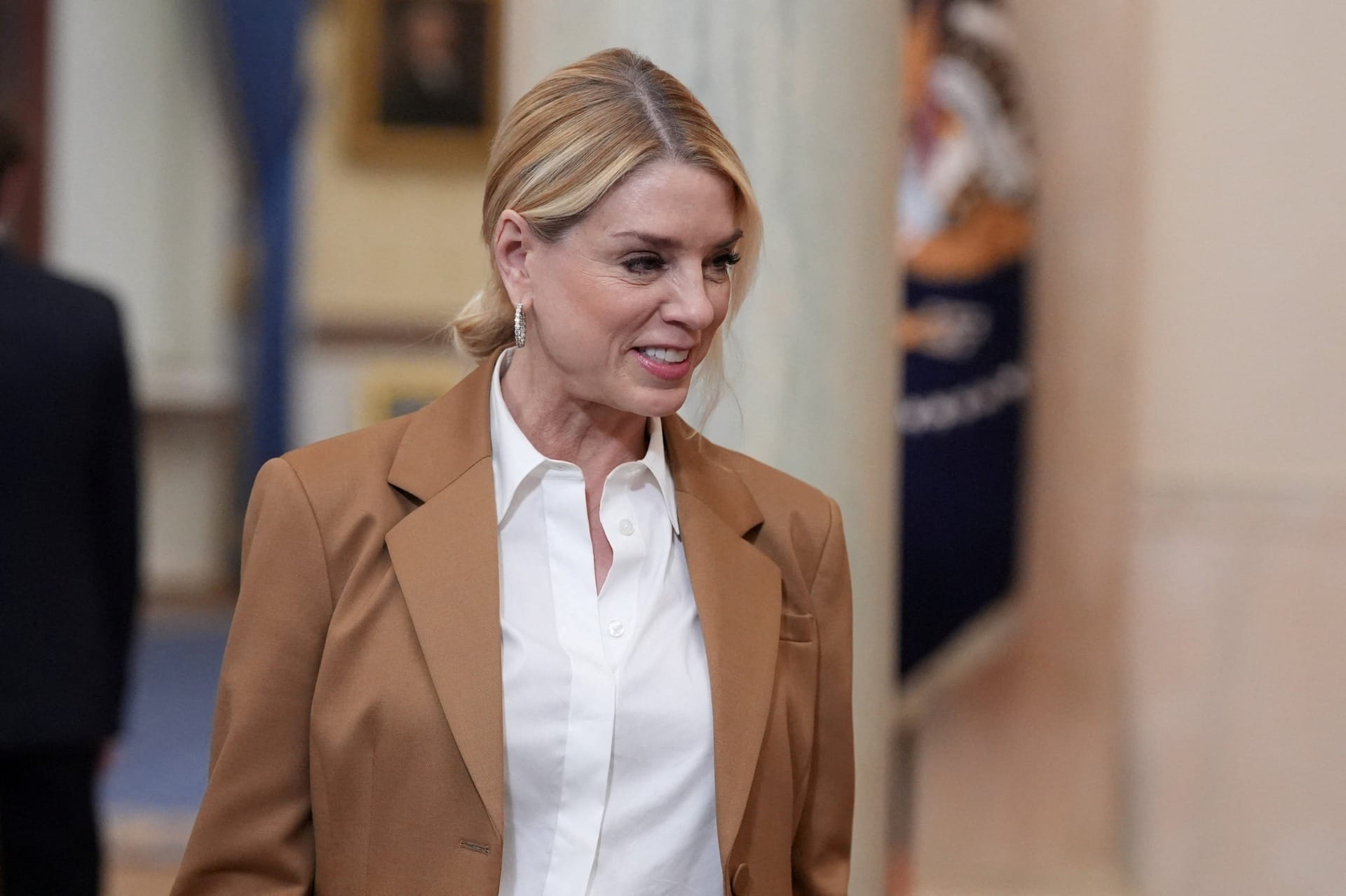 Trump demite procuradora-geral do departamento de Justiça dos EUA